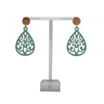 Ohrnamenti Horn Ohrringe Modell Bella, türkis lackiertem Horn mit Gold Stecker.